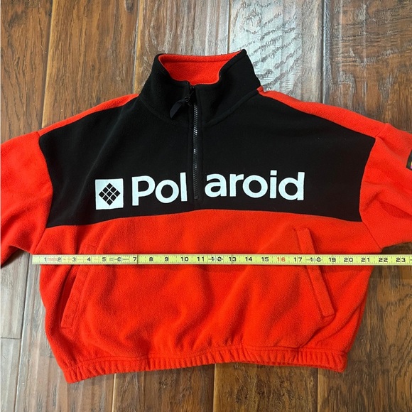 Polaroid Cropped Fleece - Picture 3 of 9